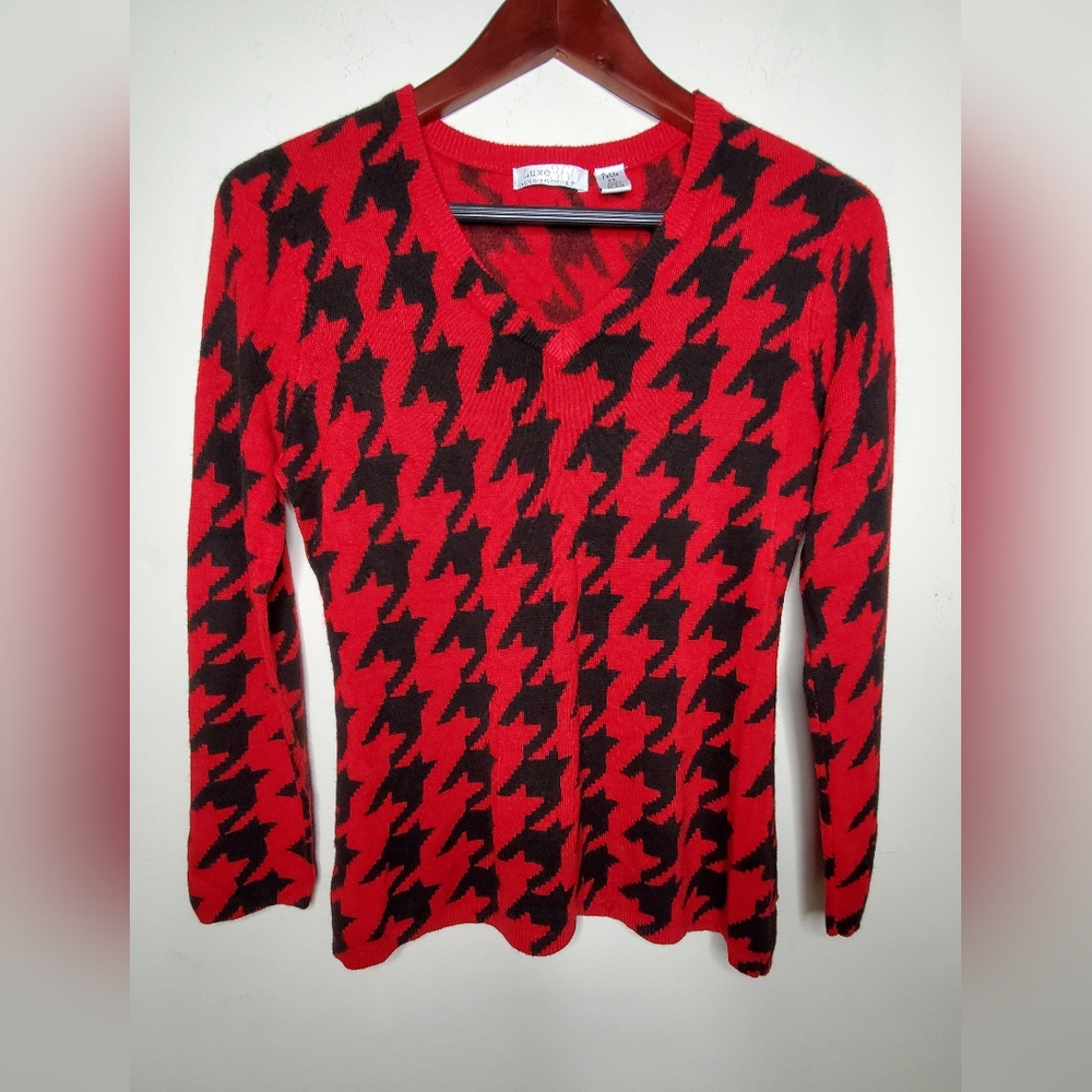 Luxe 360 Red Ladies Knit Sweater
